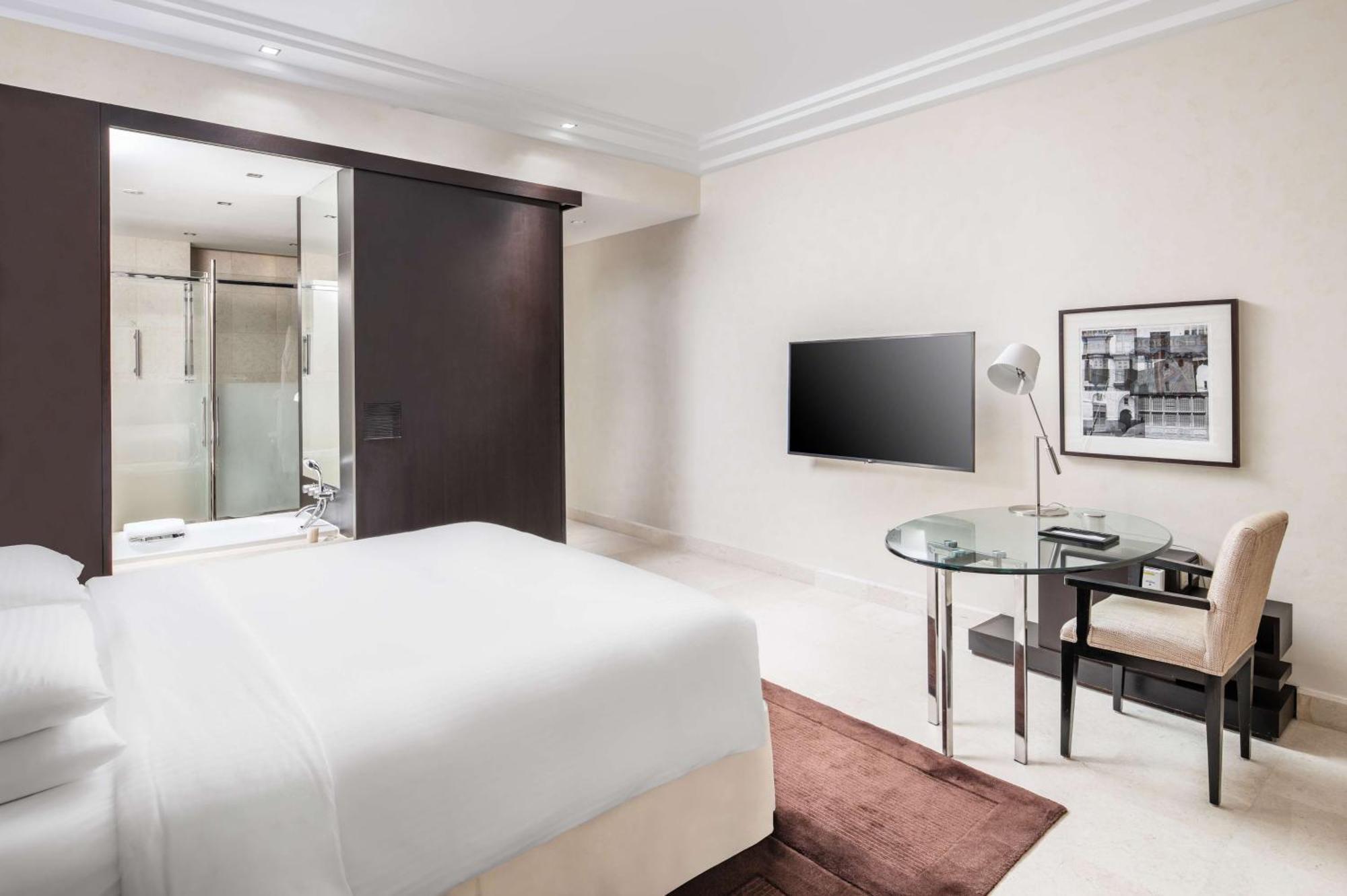 King Room